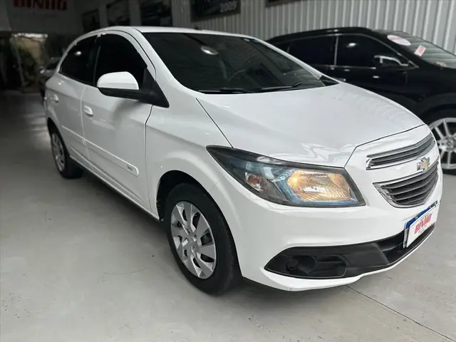 Carro Chevrolet Onix 2013 1.4 LT SPE/4