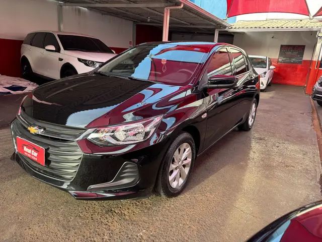 Carro Chevrolet Onix 2023 LT 1.0
