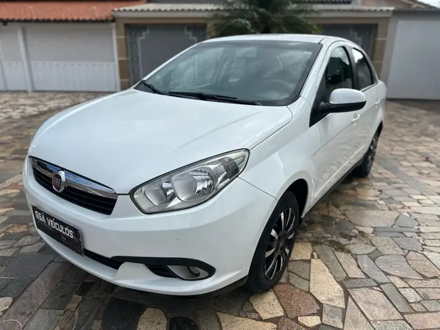 Carro Fiat Grand Siena 2016 Evo Attractive 1.4 8V (Flex)