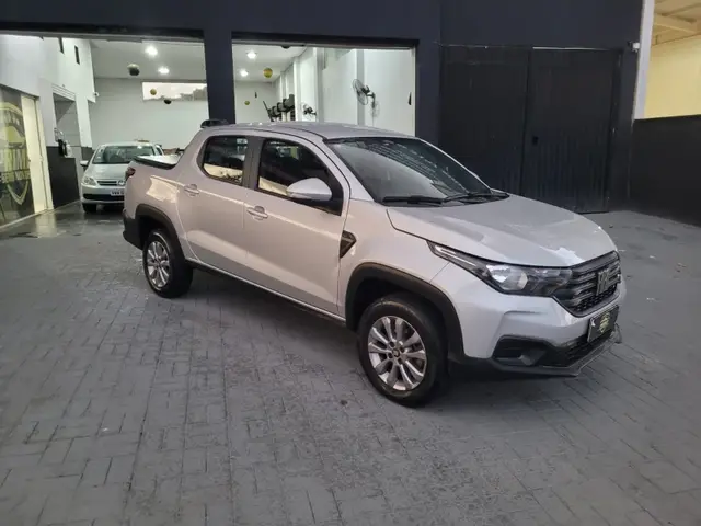 Carro Fiat Strada 2024 Freedom 1.3 Flex 8V CD
