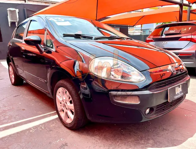 Carro Fiat Punto 2013 Attractive 1.4 (Flex)