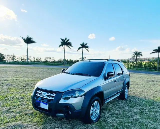 Carro Fiat Palio Weekend 2011 Adventure 1.8 16V Dualogic (Flex)