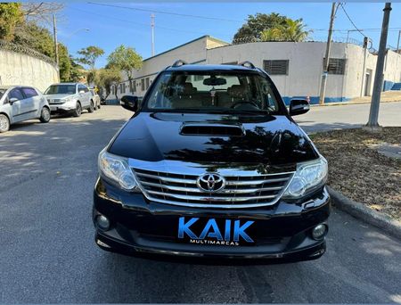 Hilux SW4 SRV 3.0 4X4(5 lugares)