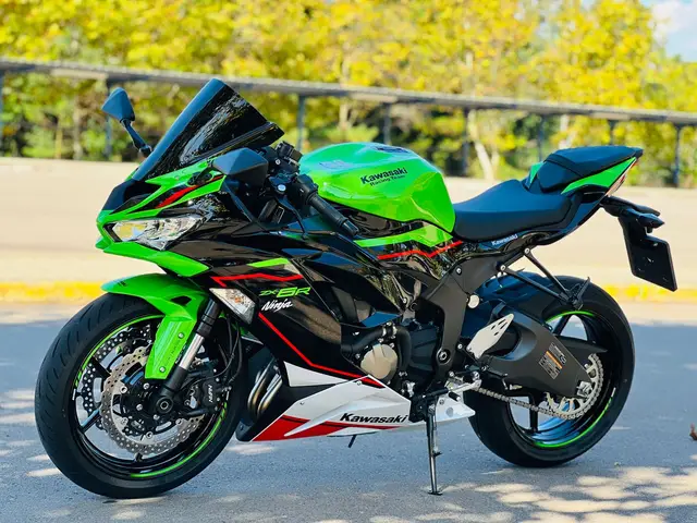 Carro Kawasaki Ninja 2023 ZX-6R