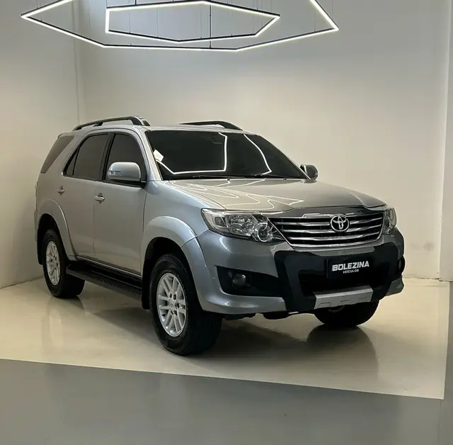 Carro Toyota SW4 2015 Hilux  2.7 4x2 SR (Flex)