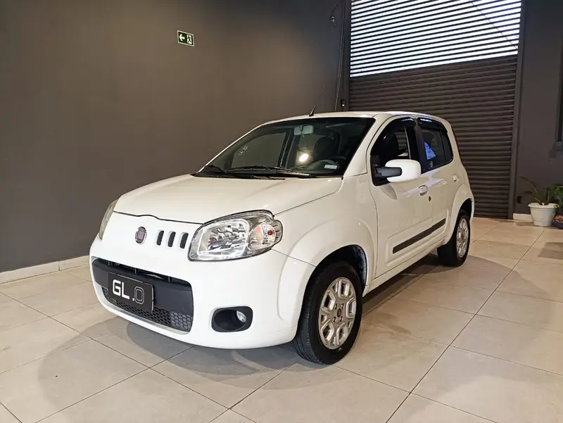 Fiat Uno Attractive 1.4 8V (Flex) 4p