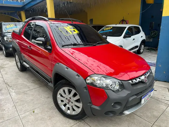 Carro Fiat Strada 2015 Adventure 1.8 16V (Flex) (Cabine Dupla)