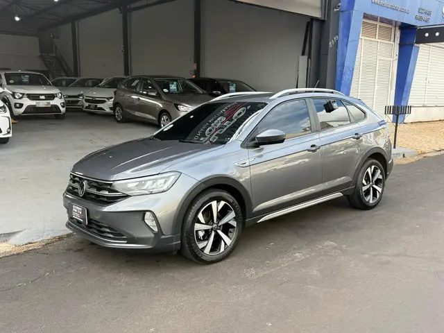 Carro Volkswagen Nivus 2024 Highline 200 TSI