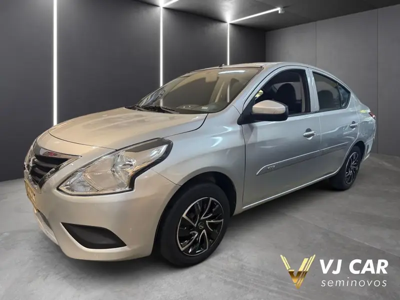 Nissan Versa 1.6 16V S FlexStart (Flex)