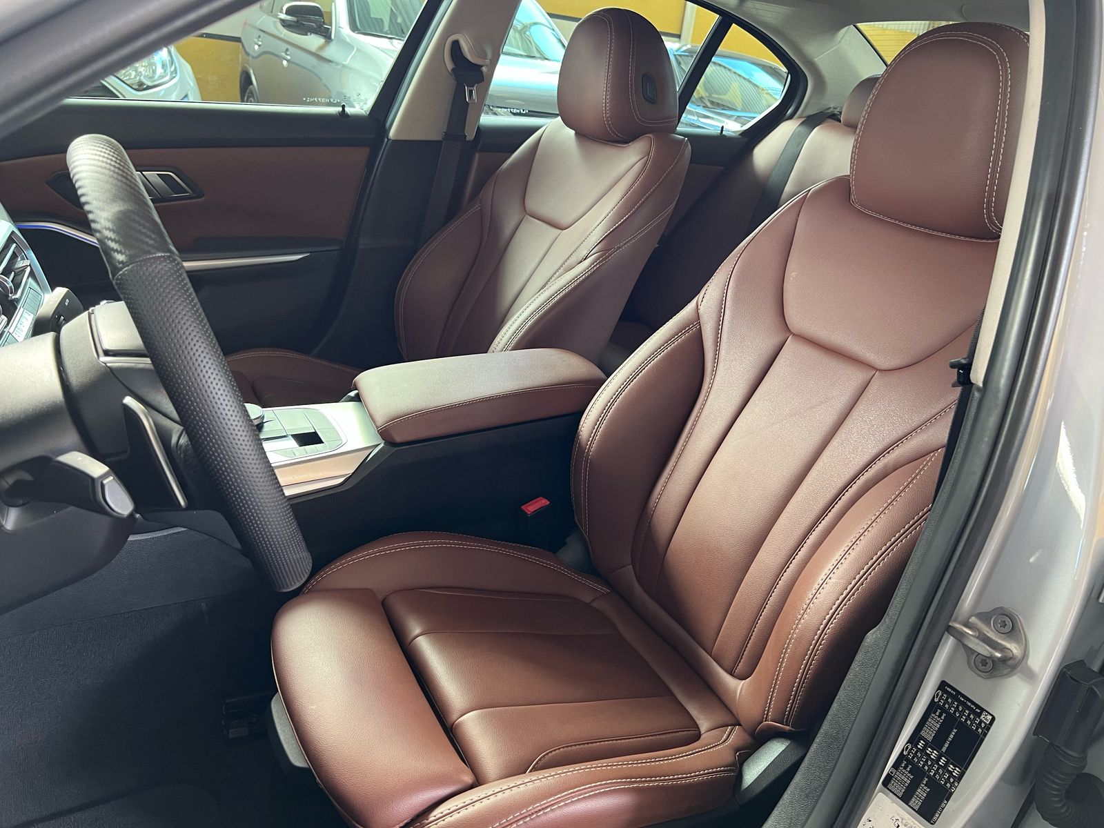 BMW 320i