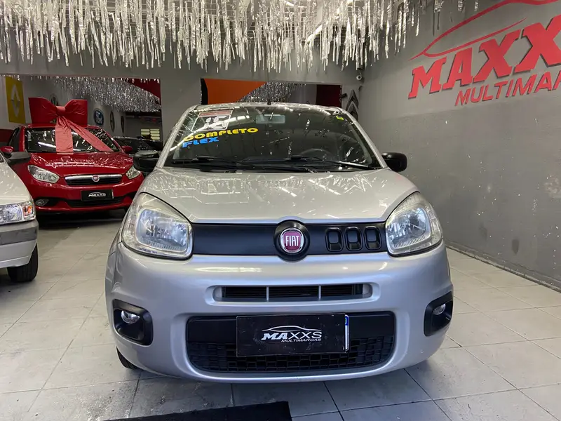 Fiat Uno Attractive 1.0 (Flex) 4p