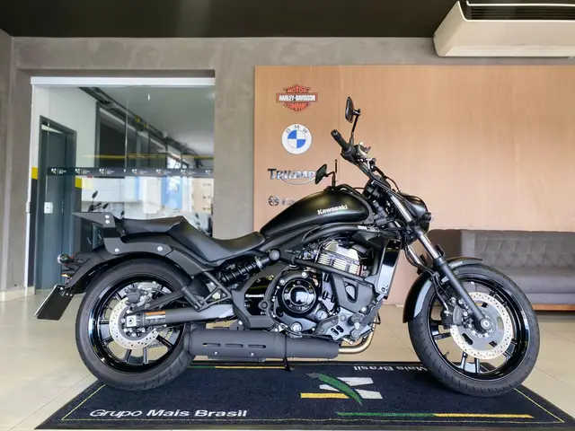 Carro Kawasaki Vulcan 2023 S 650