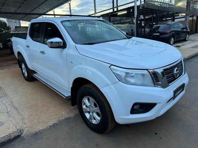 Nissan Frontier 2.3 TD CD SE 4x4 (Aut)
