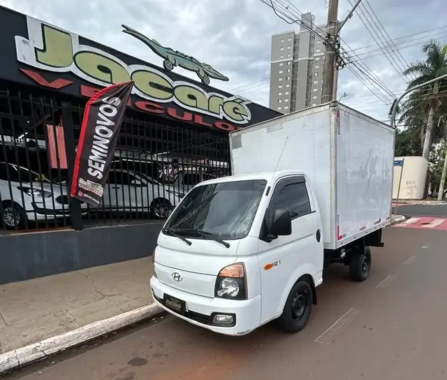 Carro Hyundai HR 2016 2.5 CRDi HD Longo sem Caçamba