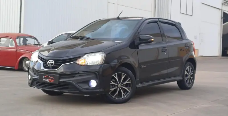 Toyota Etios Platinum 1.5 (Aut) (Flex)