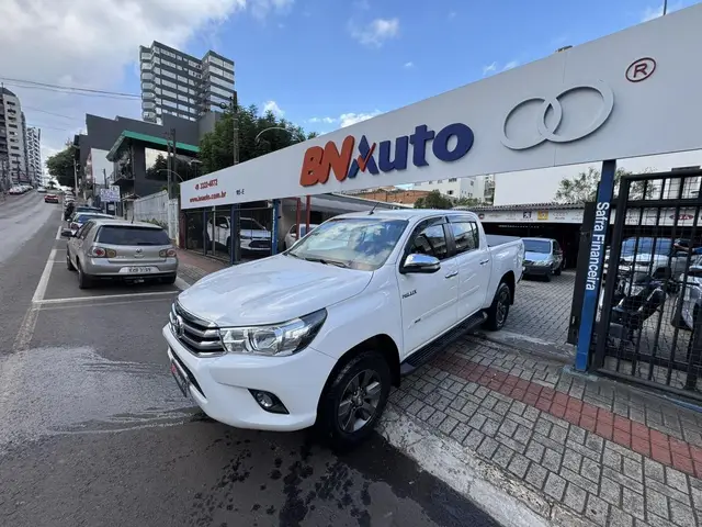 Carro Toyota Hilux Cabine Dupla 2017 Hilux 2.8 TDI SRV CD 4x4 (Aut)