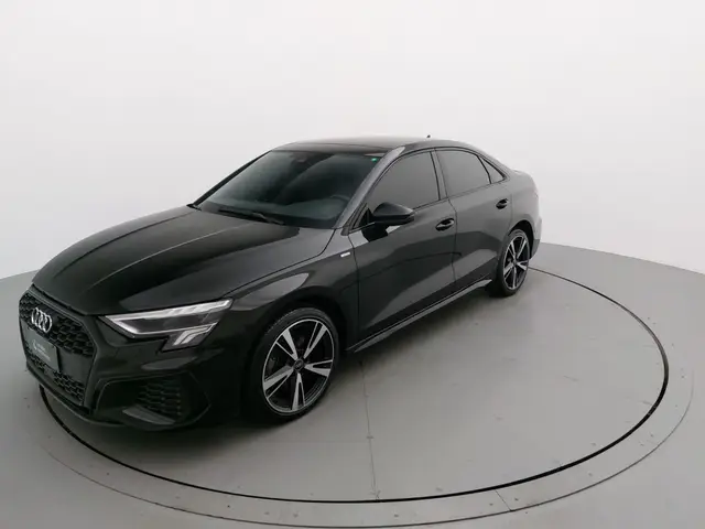 Carro Audi A3 2024 S-Line 2.0 TFSI S-Tron.(Híb.)