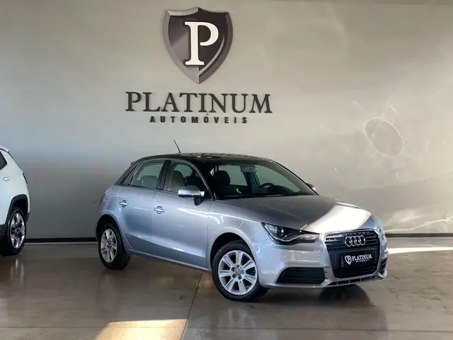 Carro Audi A1 2015 1.4 TFSI Sportback Ambition S Tronic