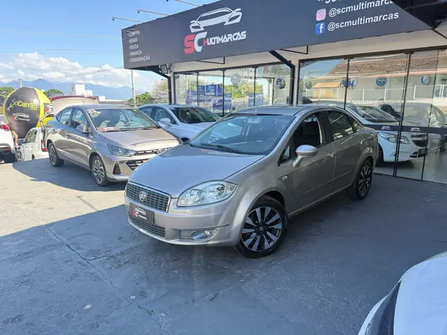 Carro Fiat Linea 2010 LX 1.9 16V Dualogic (Flex)