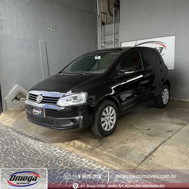 Carro Volkswagen Fox 2011 1.0 8V (Flex) 4p