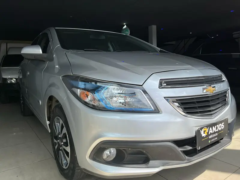 Chevrolet Onix 1.4 LT SPE/4