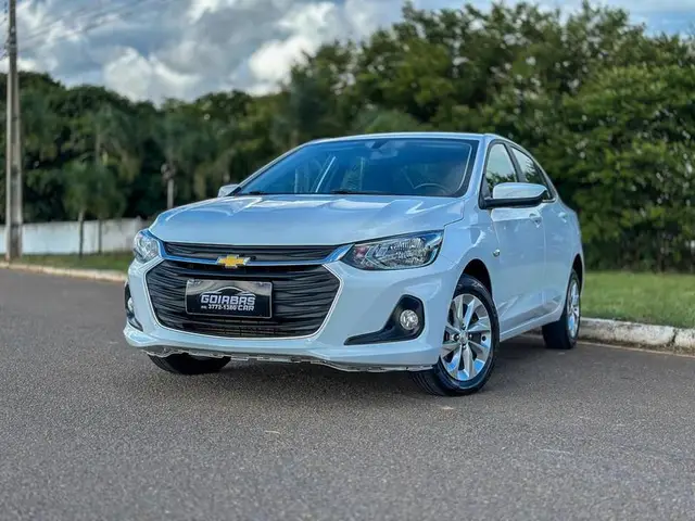 Carro Chevrolet Onix Plus 2020 1.0 LT (Flex)