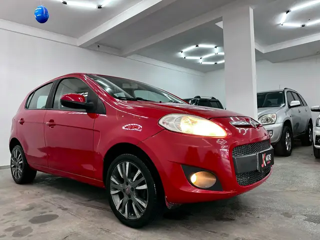 Carro Fiat Palio 2013 Attractive 1.0 8V (Flex)