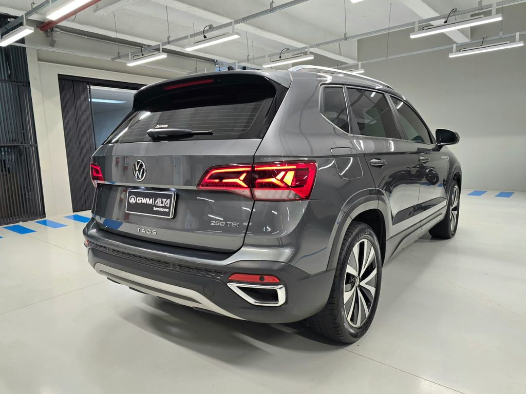Taos Highline 1.4 TSI (Aut) (Flex)