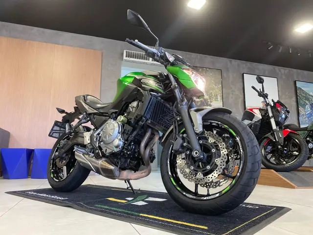 Carro Kawasaki Z 650 2020 (ABS)