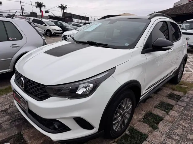 Carro Fiat Argo 2020 1.8 Trekking (Aut) (Flex)