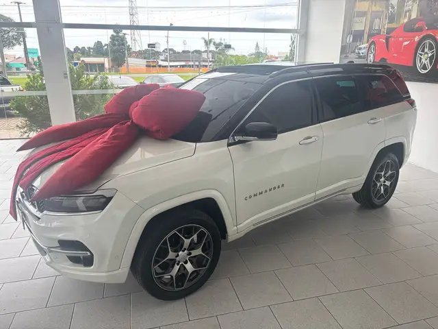Carro Jeep Commander 2022 Overland T270 Flex (Aut)