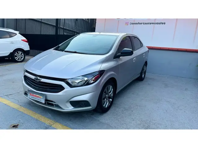 Carro Chevrolet Onix Plus 2021 1.0 LT (Flex)