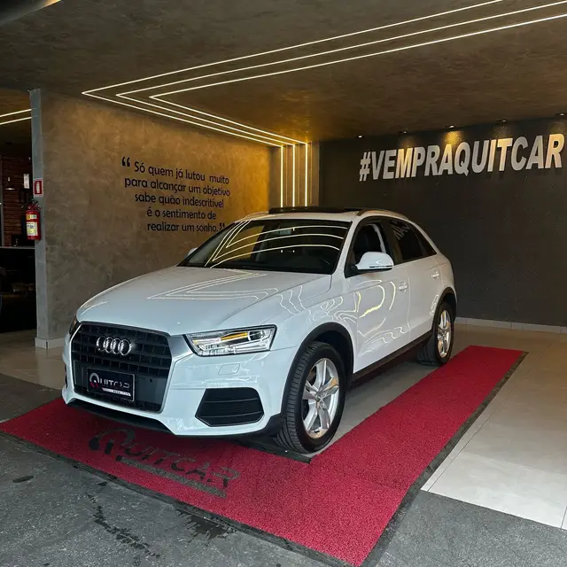 Carro Audi Q3 2016 1.4 TFSI Ambiente S Tronic