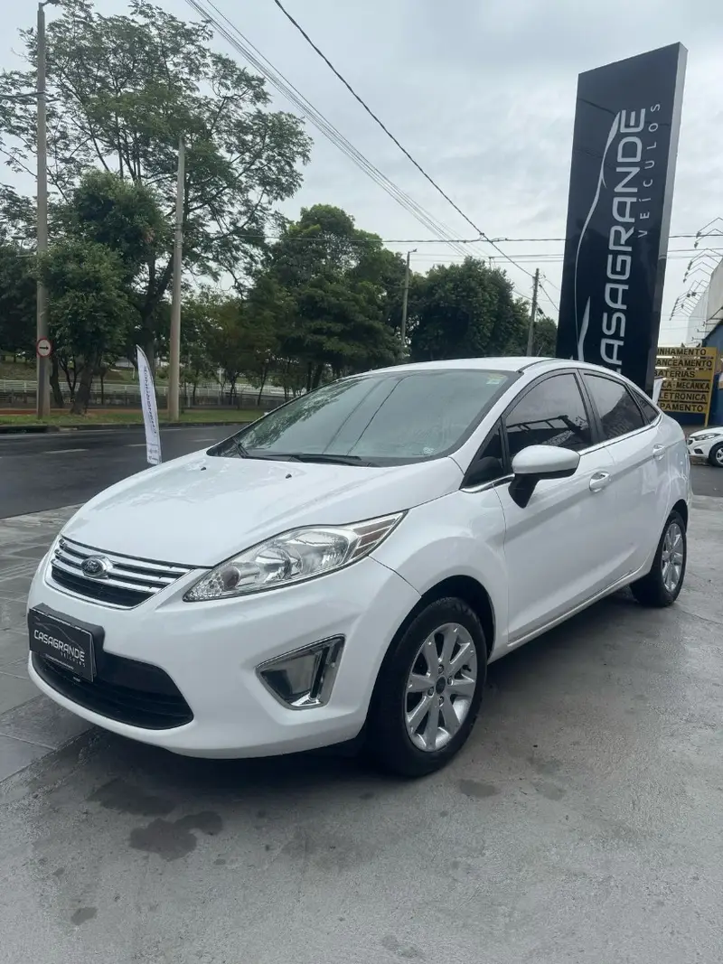 Ford New Fiesta Hatch SE 1.6 16V (Flex)