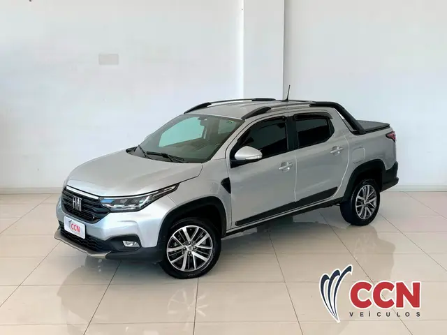 Carro Fiat Strada 2023 Volcano 1.3 8V CD AT