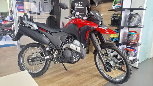 Moto Yamaha XTZ 250 Lander 2025 Connected