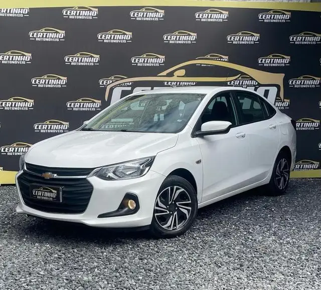 Carro Chevrolet Onix Plus 2024 LT 1.0