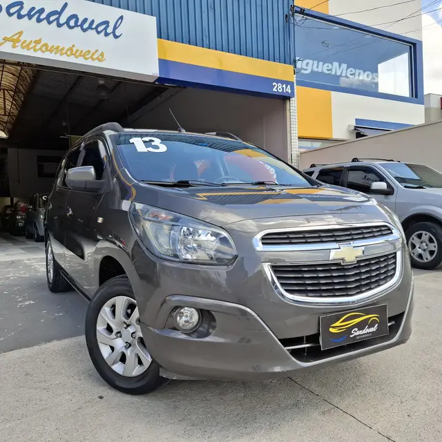 Carro Chevrolet Spin 2013 LTZ 7S 1.8 (Flex)