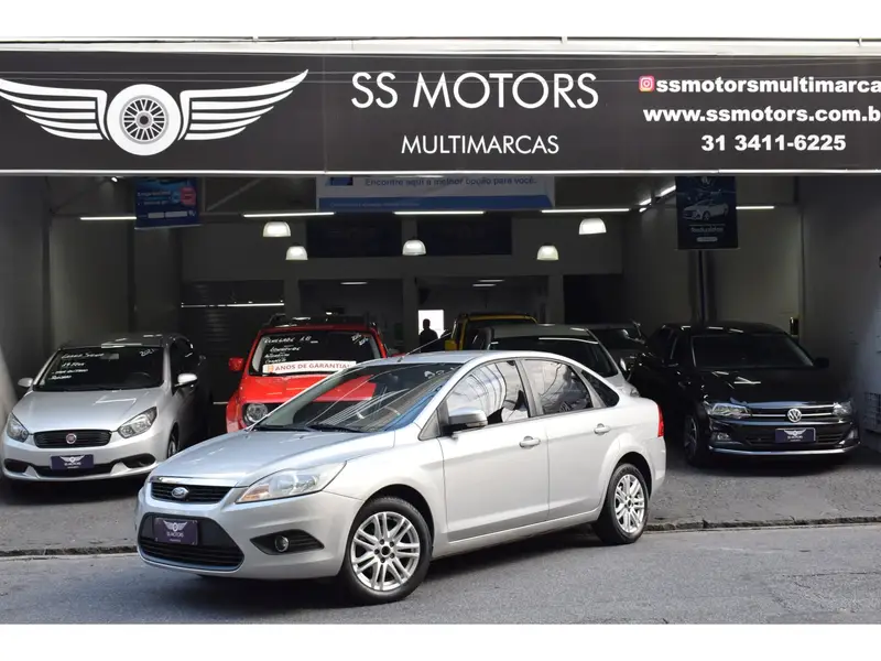 Ford Focus Hatch GLX 2.0 16V (Flex)