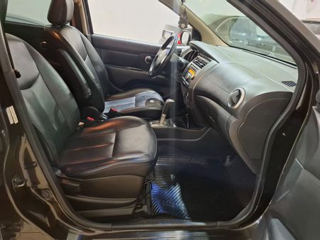 Grand Livina SL 1.8 16V (flex) (aut)