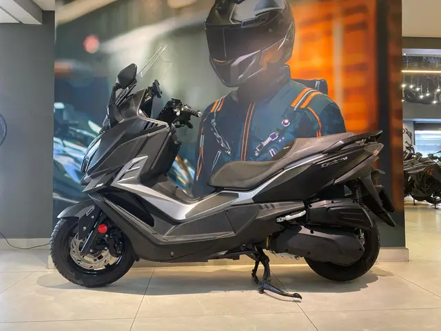 Carro Dafra Cruisym 2023 300
