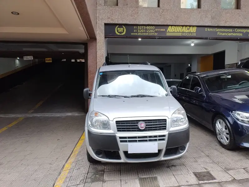 Fiat Doblò Essence 1.8 5L (Flex)