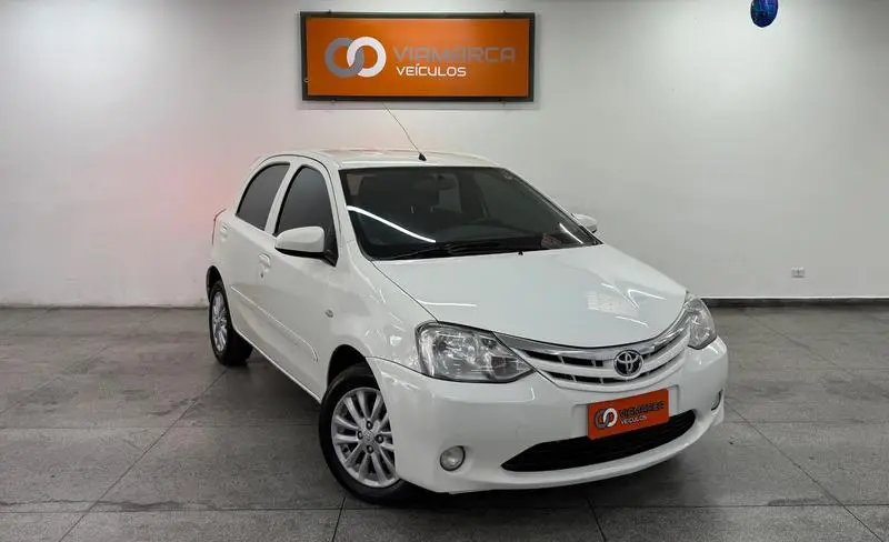 Toyota Etios XLS 1.5 (Flex)