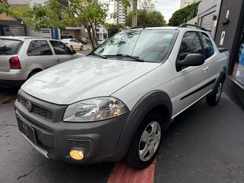 Fiat Strada Hard Working 1.4 (Flex) (Cabine Dupla)