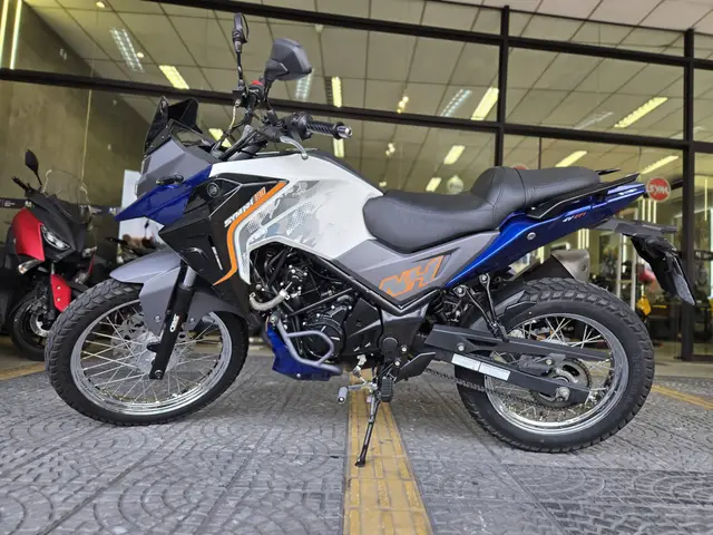 Carro Dafra NH 2022 190