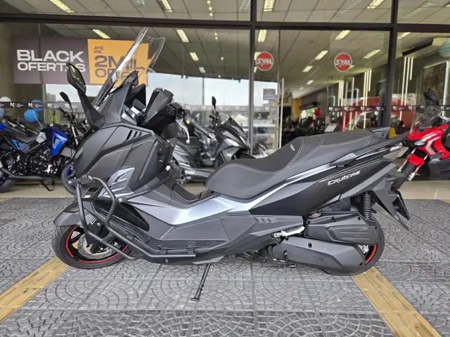 Carro Dafra Cruisym 2024 300
