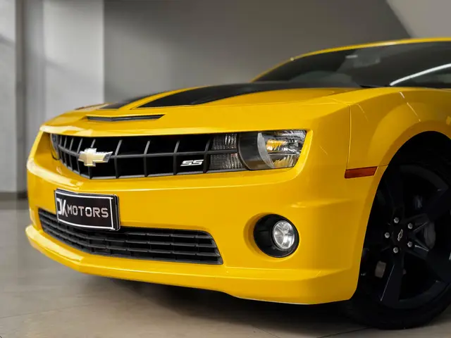 Carro Chevrolet Camaro 2011 6.2 2SS