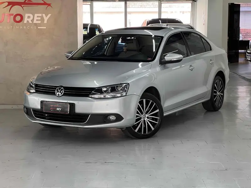 Volkswagen Jetta 2.0 TSI Highline DSG