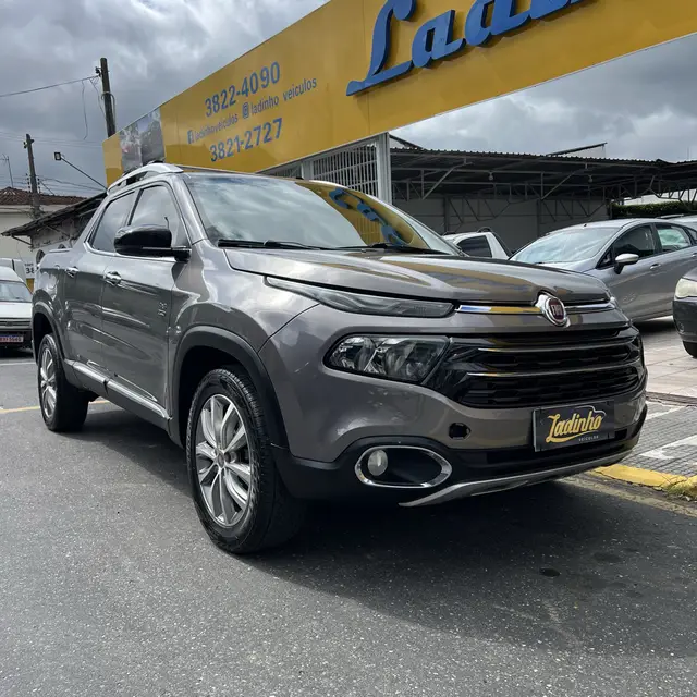 Carro Fiat Toro 2019 Volcano 2.0 diesel AT9 4x4