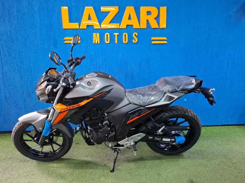 Yamaha Fazer FZ25 Connected